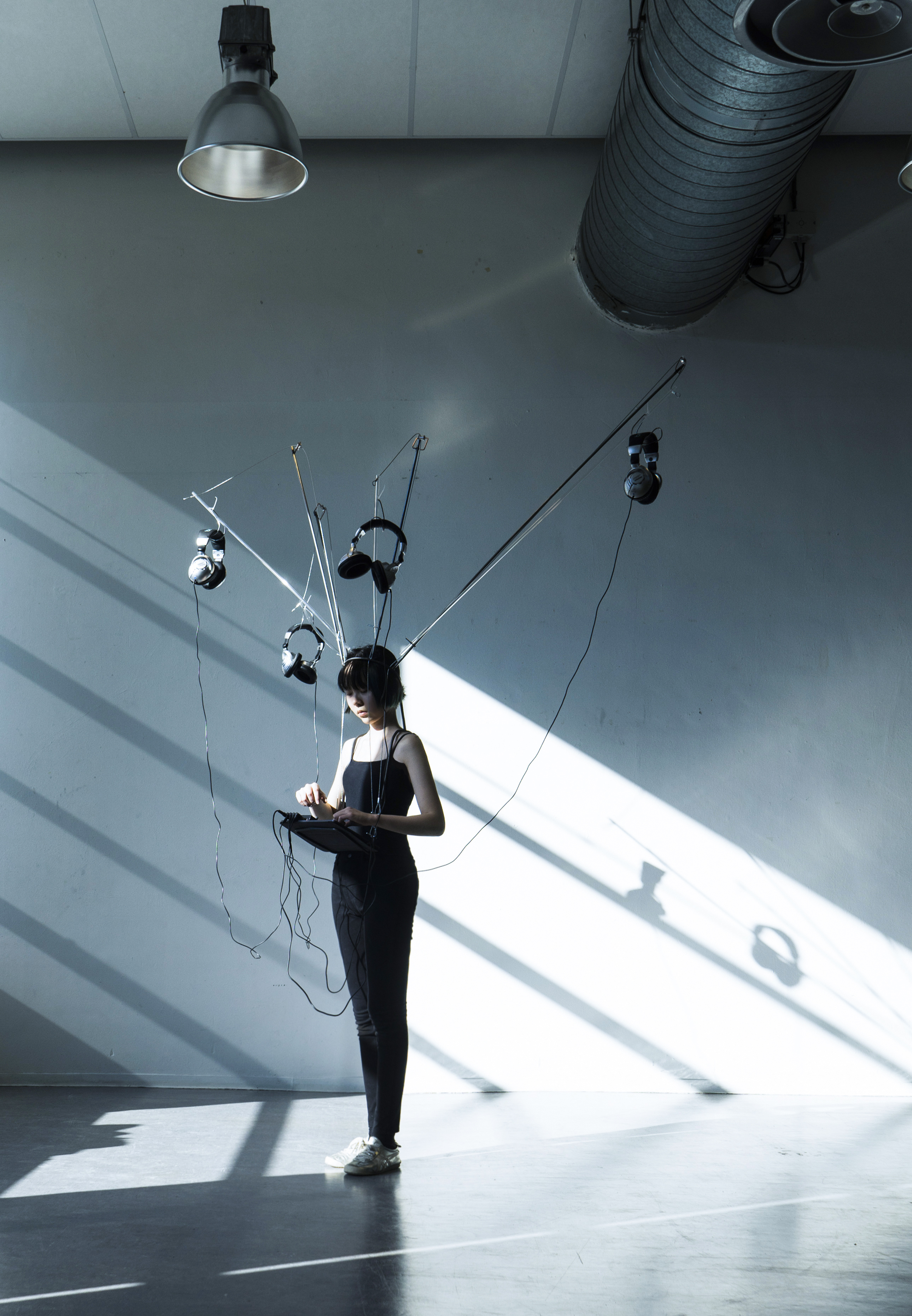 Cybertime Capsule: Unveiling Virtual Minimalist Living — Jiahe Zhao (Chine)